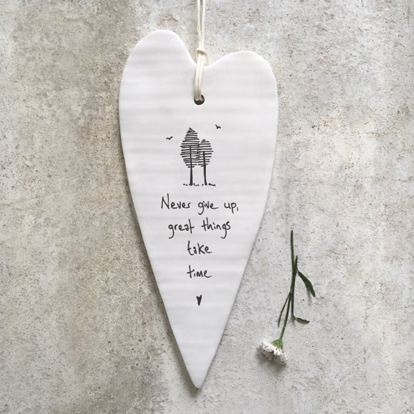 Long Hanging Heart Plaque - 'Never give up'